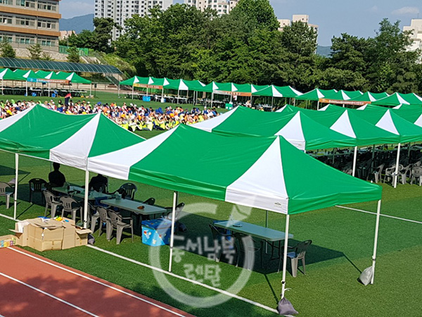 야외 행사용 캐노피 텐트 대여 이미지