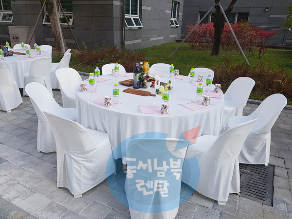 야외 원형 및 원탁 테이블 대여 행사사례 이미지